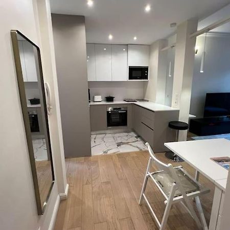 Charmant Appartement Alesia Париж Екстериор снимка